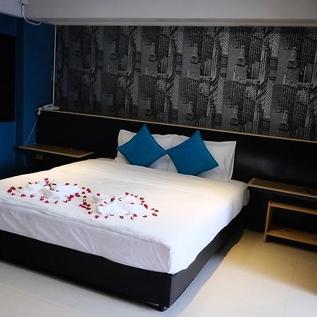 Hotel Royal Nine Kanchanaburi Zewnętrze zdjęcie