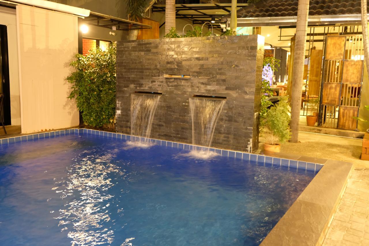 Hotel Royal Nine Kanchanaburi Zewnętrze zdjęcie