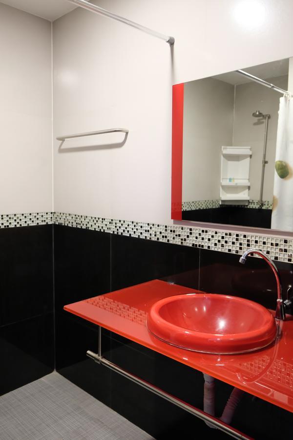 Hotel Royal Nine Kanchanaburi Zewnętrze zdjęcie