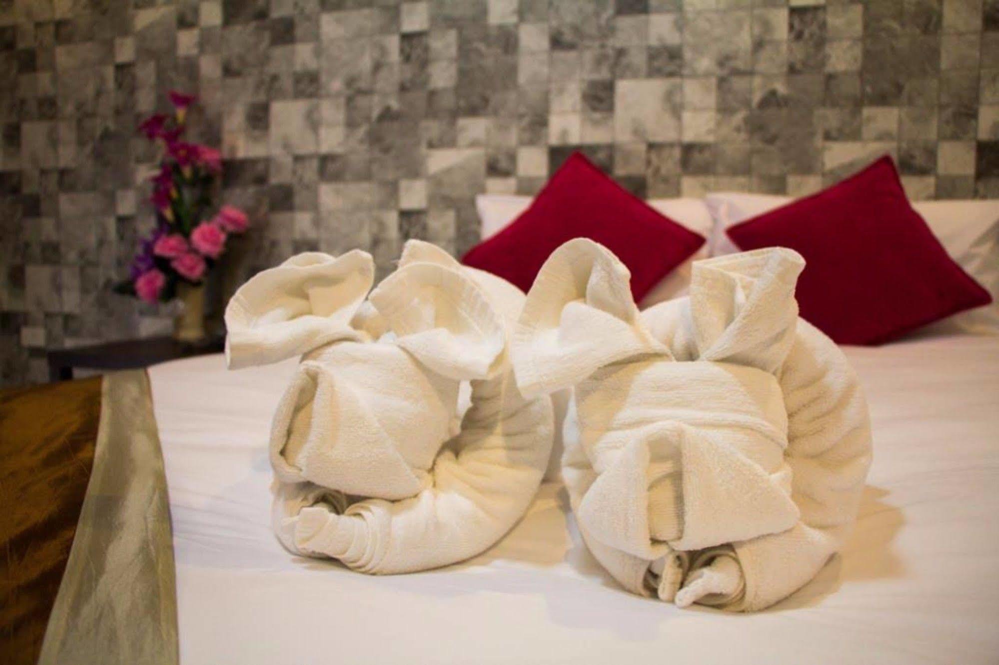 Hotel Royal Nine Kanchanaburi Zewnętrze zdjęcie